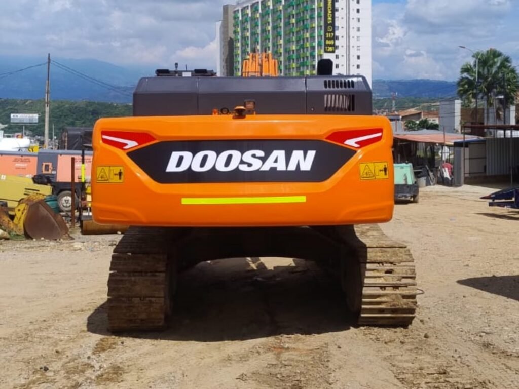 Excavadora usada 2022 Doosan DX450LCA-7M TM1108