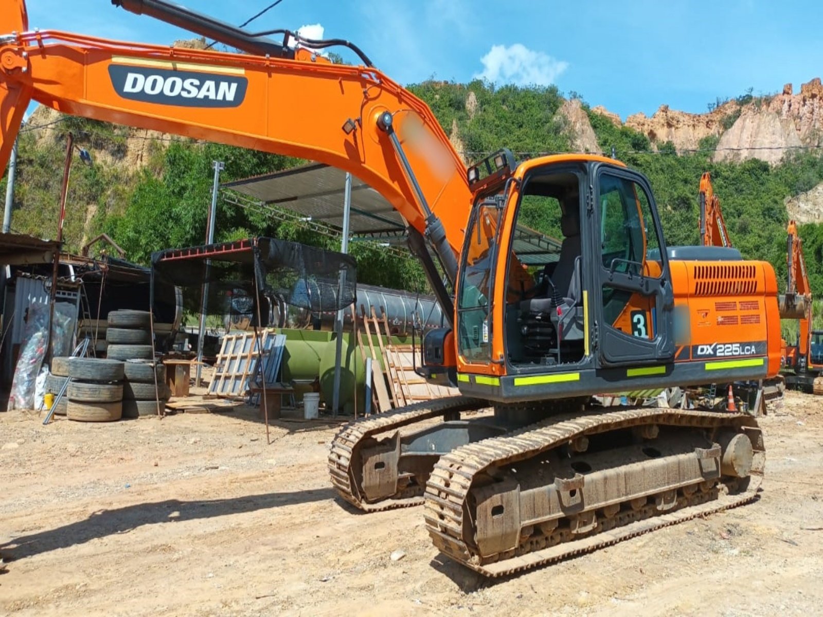 Excavadora usada 2021 DOOSAN DX225LCA tm0827 partequipos express