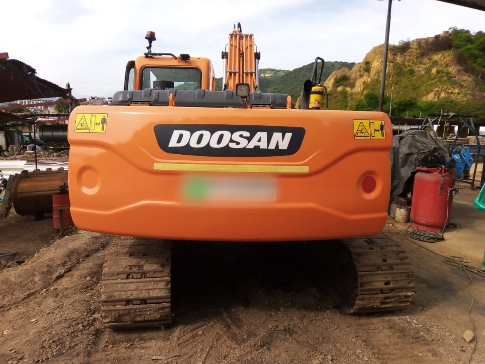 excavadora usada 2021 doosan dx225lca