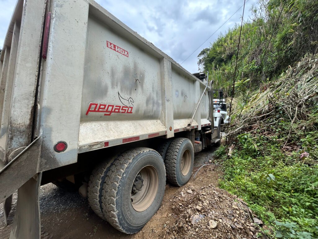 volqueta usada 2022 international 7600 sba 6x4 tm1196