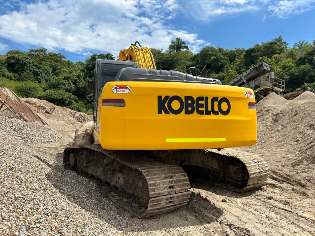 excavadora usada 2012 kobelco sk210lc tm1216 partequipos express